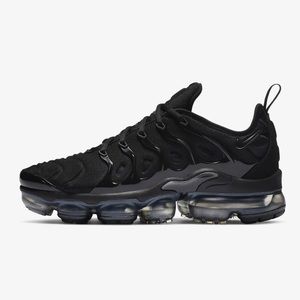Nike Air Vapormax Plus Sneakers